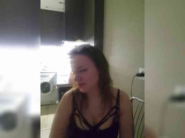 Kira183 webcam