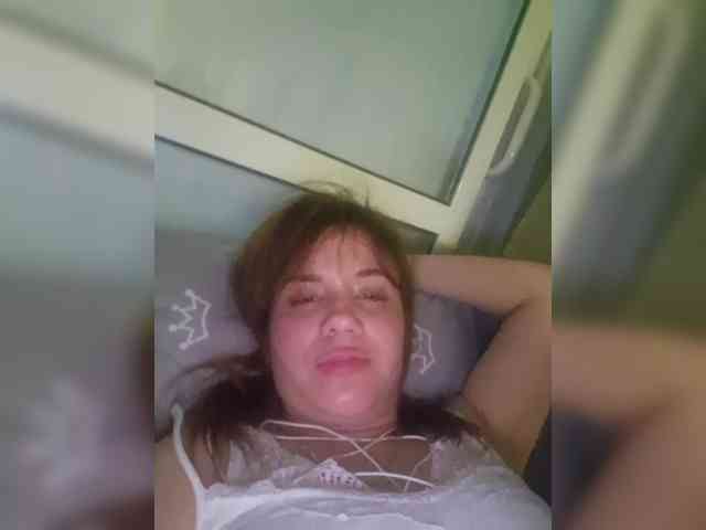 Kira183 webcam
