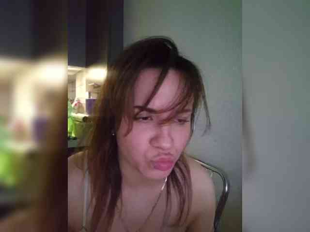 Kira183 webcam