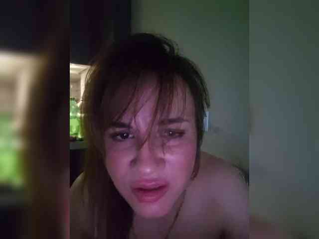 Kira183 webcam