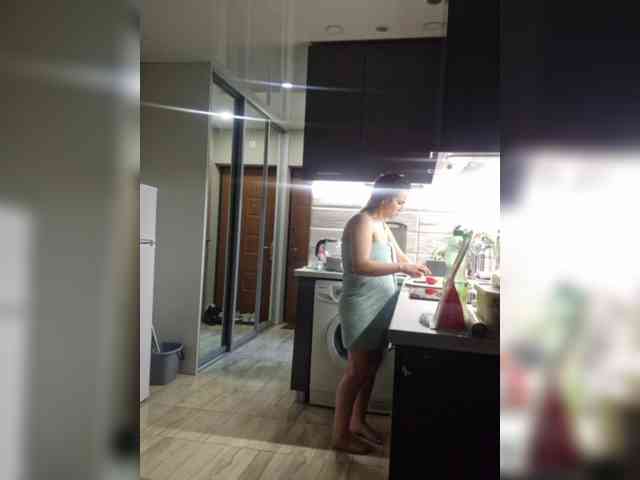 Kira183 webcam
