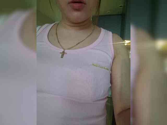 Kira183 webcam
