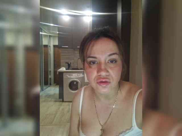 Kira183 webcam