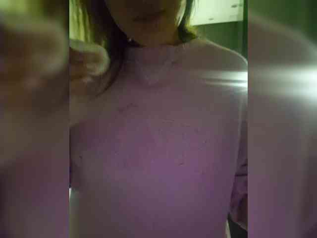 Kira183 webcam