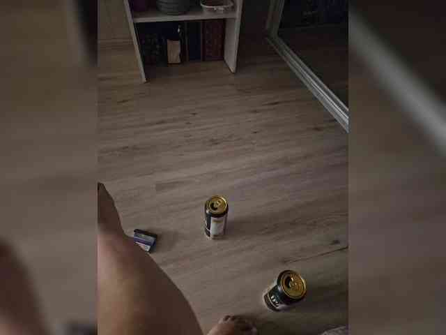 Kira183 webcam