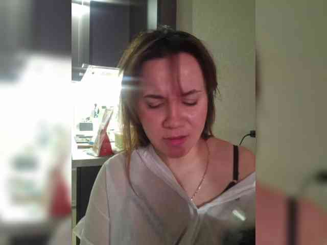 Kira183 webcam