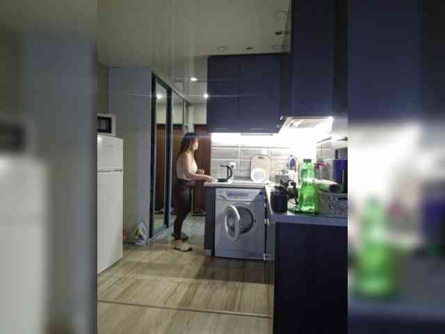 Kira183 webcam