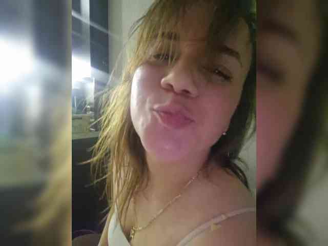 Kira183 webcam
