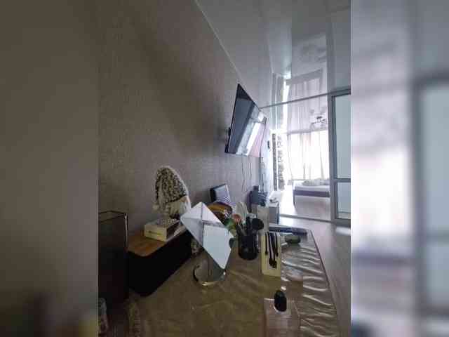 Kira183 webcam