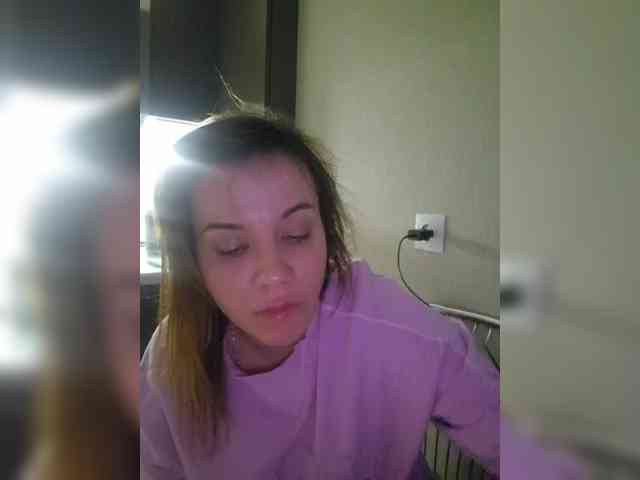 Kira183 webcam