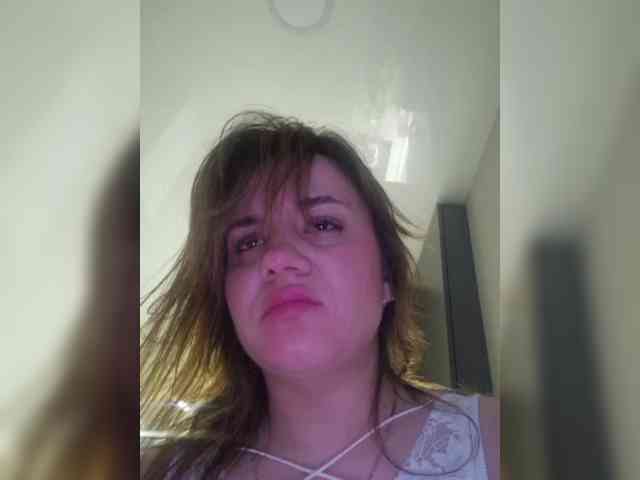 Kira183 webcam