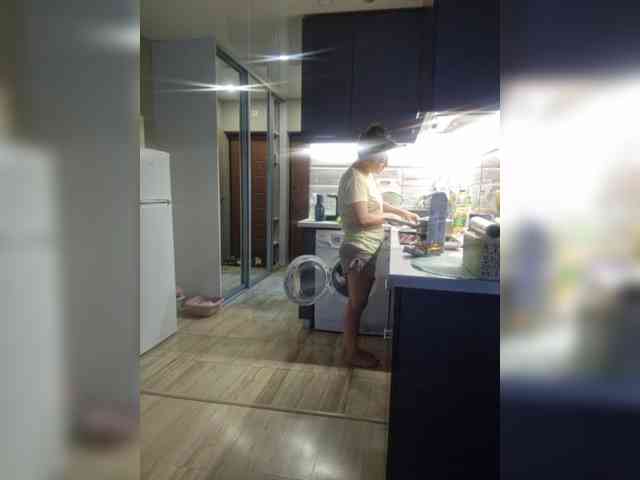 Kira183 webcam
