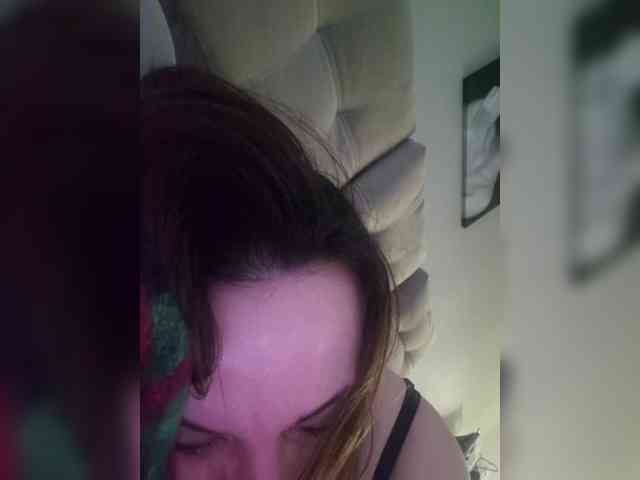 Kira183 webcam