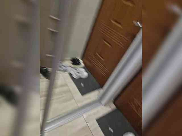Kira183 webcam