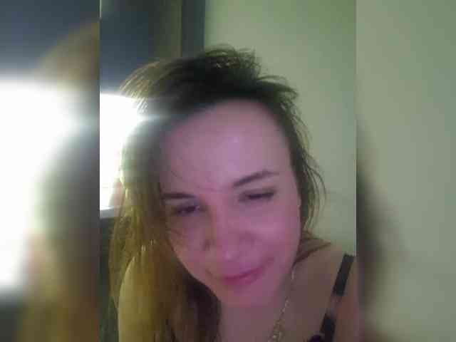 Kira183 webcam