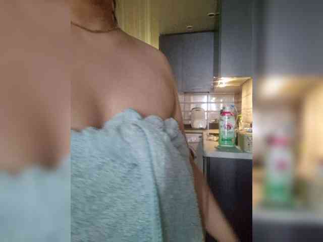 Kira183 webcam