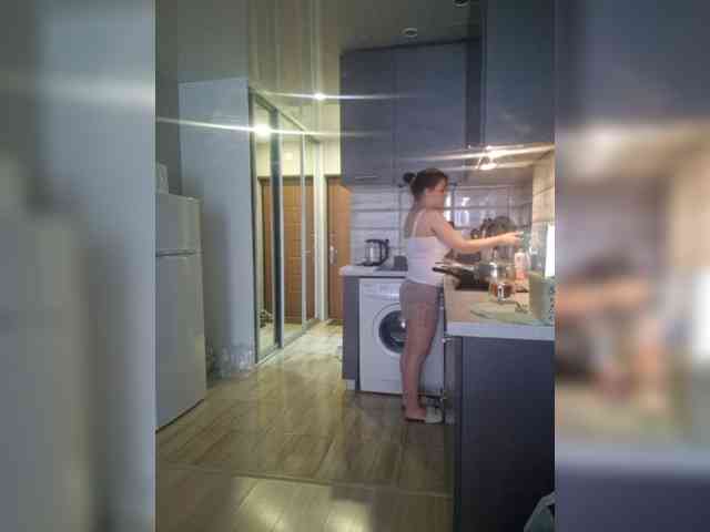 Kira183 webcam