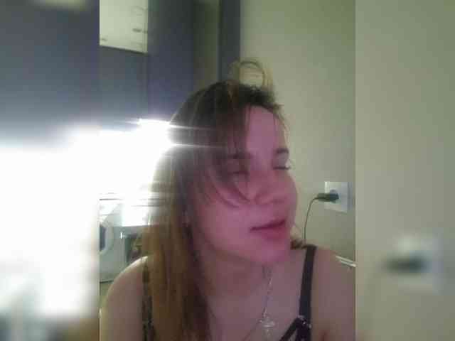 Kira183 webcam