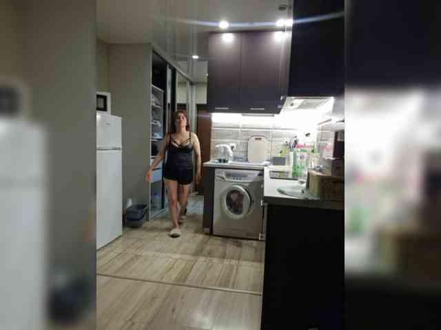 Kira183 webcam