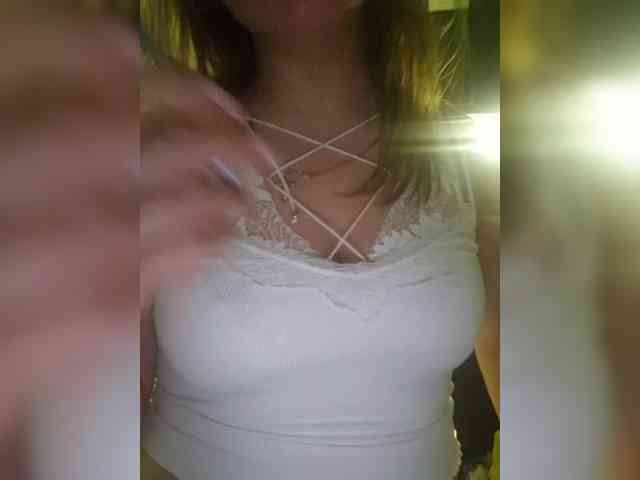 Kira183 webcam