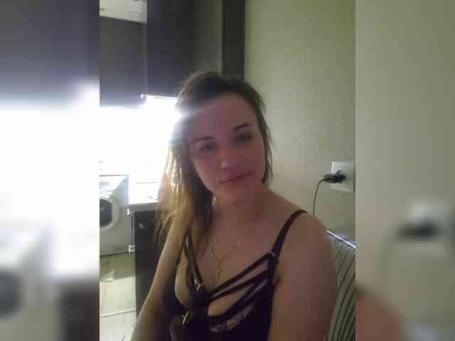 Kira183 webcam