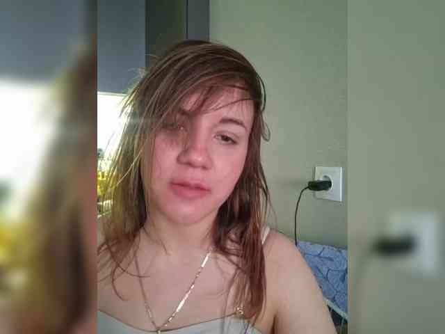 Kira183 webcam