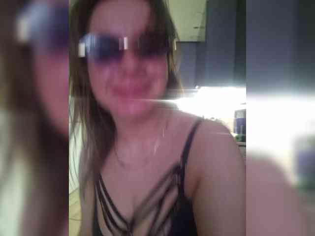 Kira183 webcam