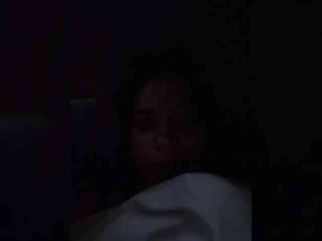 Kira183 webcam
