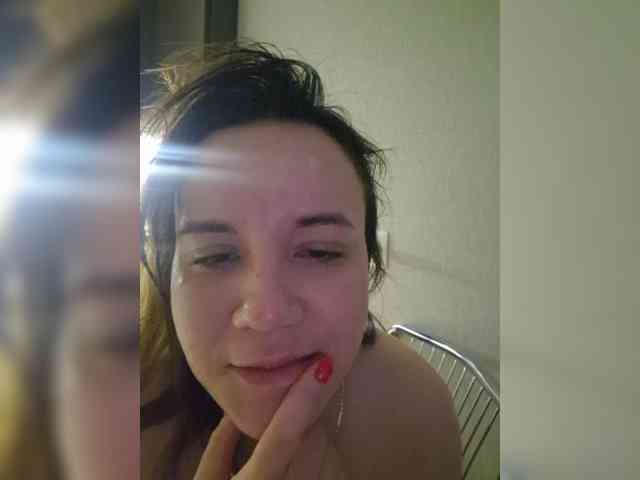 Kira183 webcam