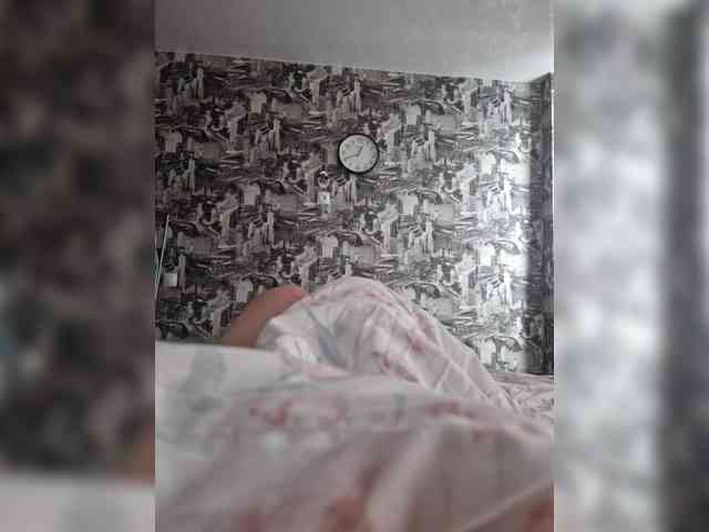 Kira183 webcam