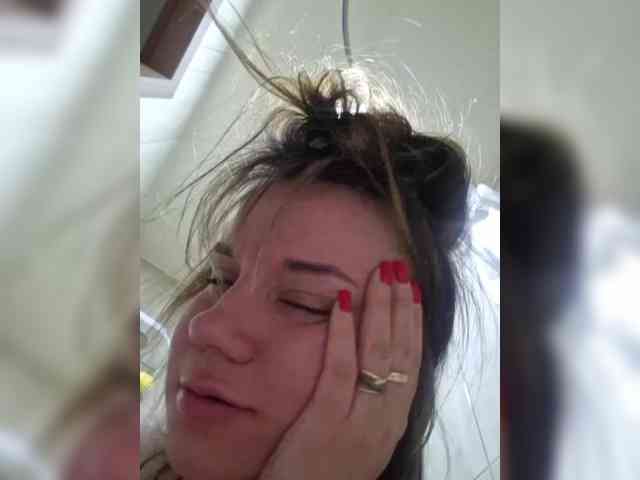 Kira183 webcam
