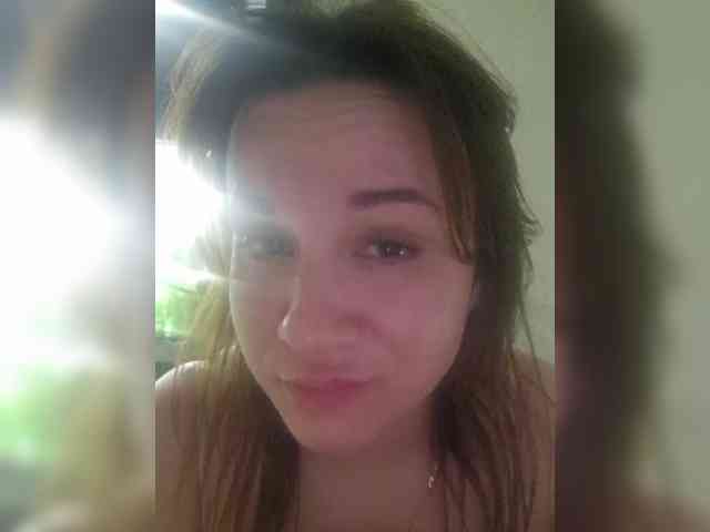 Kira183 webcam