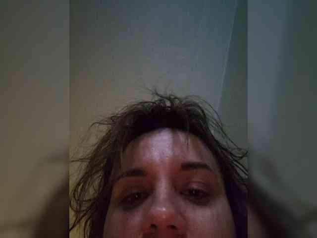 Kira183 webcam