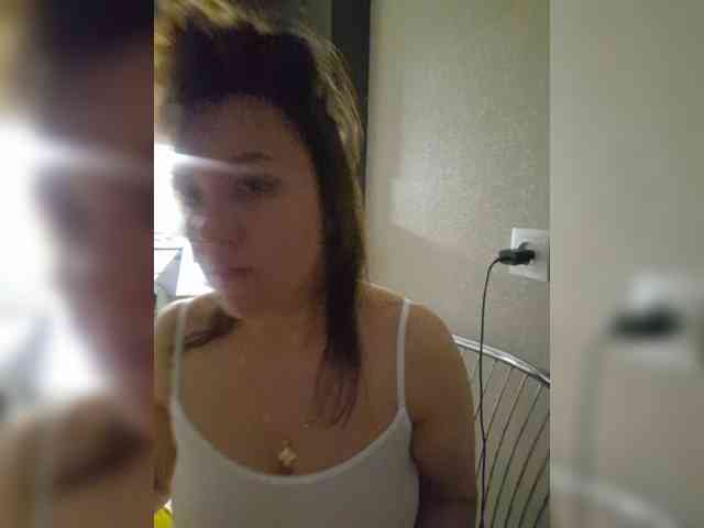 Kira183 webcam