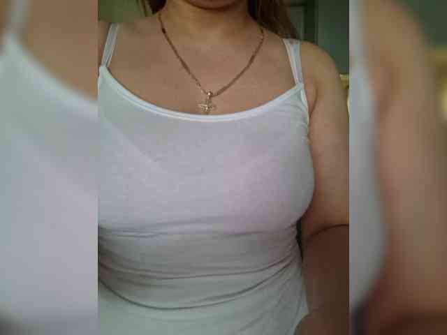 Kira183 webcam