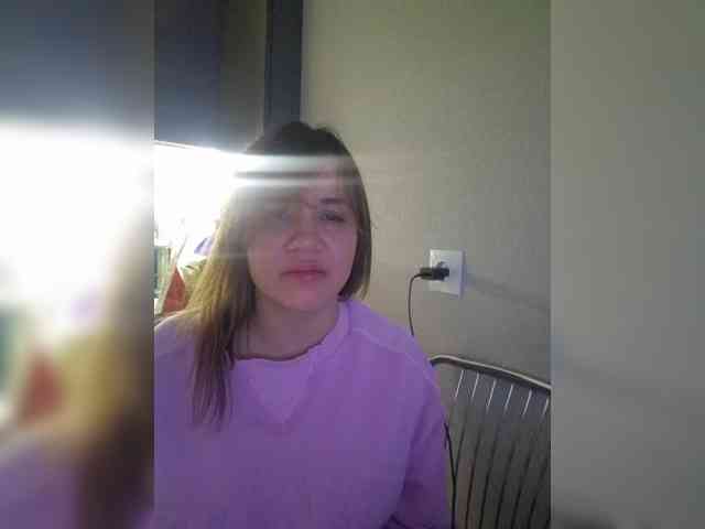 Kira183 webcam