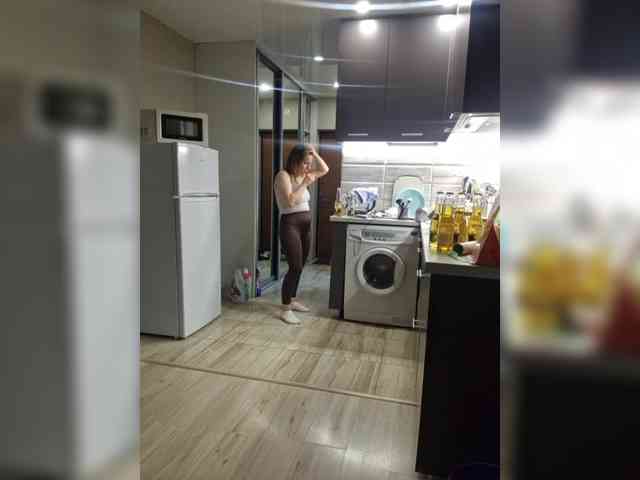 Kira183 webcam