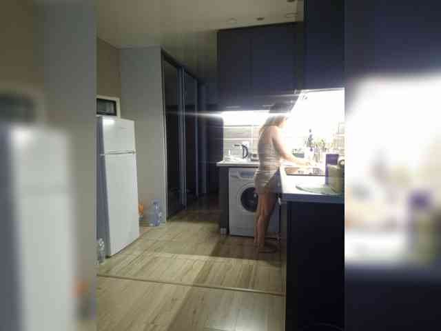 Kira183 webcam