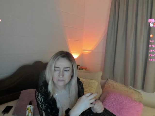 Sweetnina live cam on BongaCams