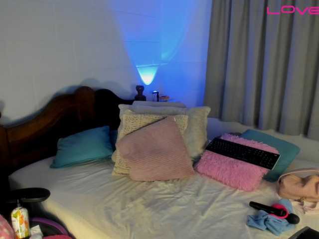 Sweetnina live cam preview