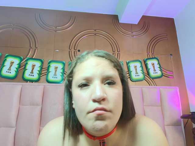 valeriaa19 live cam on BongaCams