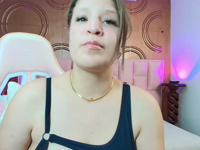 valeriaa19 live webcam show