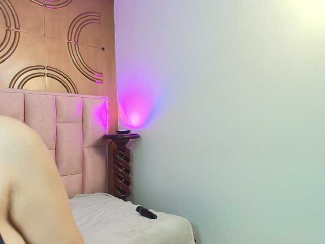 valeriaa19 live cam on BongaCams