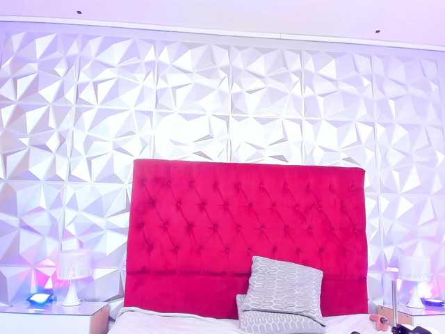 valeriaa19 live cam on BongaCams