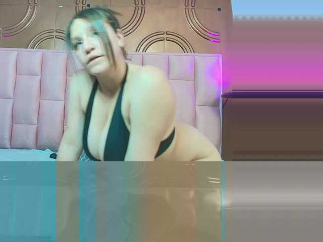 valeriaa19 live cam on BongaCams