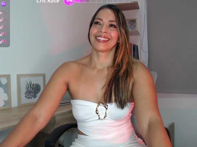 BriannaLorens — live female cam