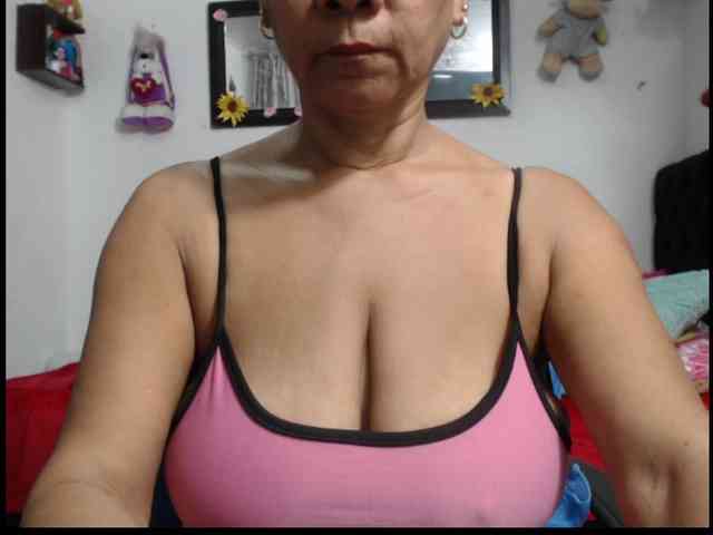 sarah-hot webcam
