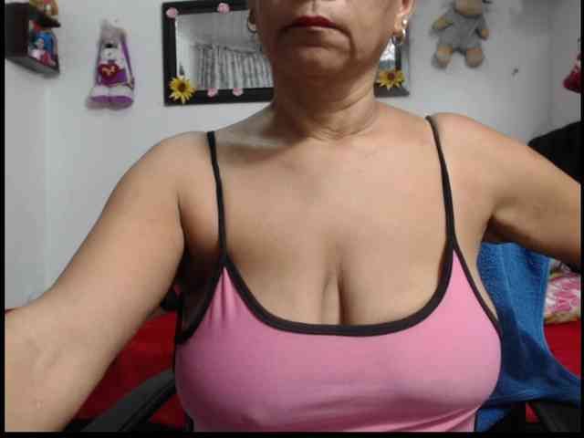 sarah-hot webcam