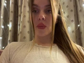 KissMay Porn Show