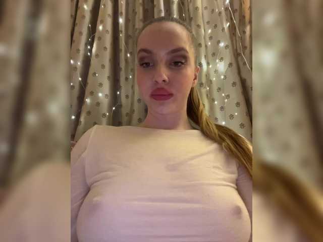 Natalymoodhot's BongaCams show and profile